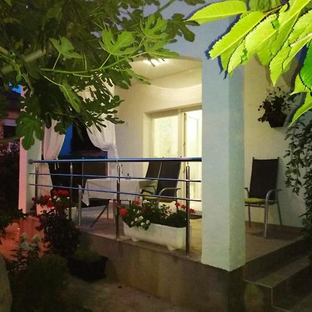 Radenka Zafron Apartment Vodice Luaran gambar