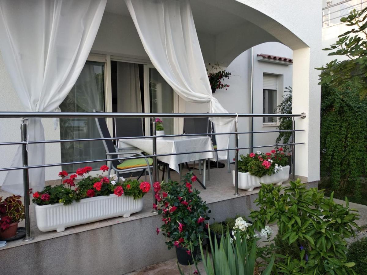 Radenka Zafron Apartment Vodice Luaran gambar