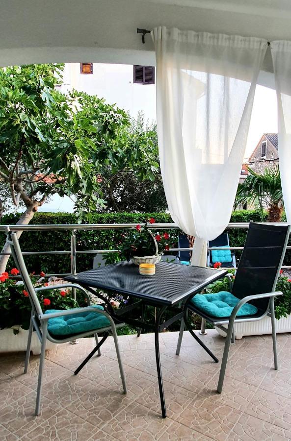 Radenka Zafron Apartment Vodice Luaran gambar